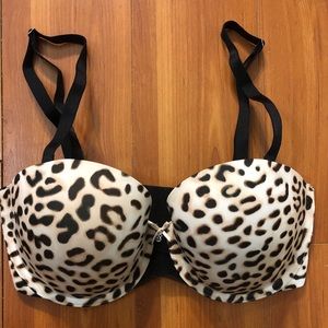NWOT Victoria’s Secret Multi-way Strapless Bra